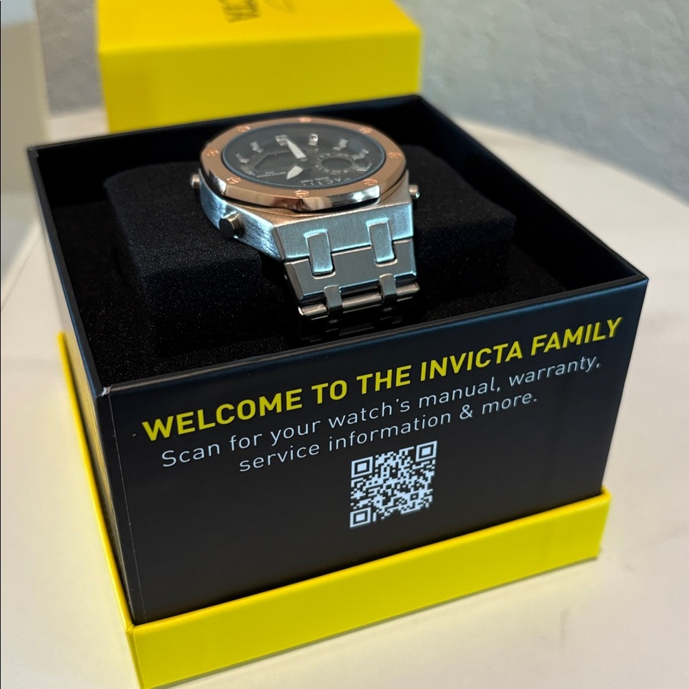 NWT Activa X Invicta Digital Unisex Watch - 45.5mm, Silver - Picture 4 of 10